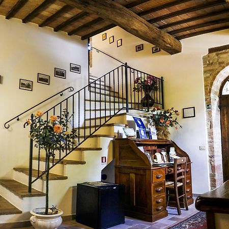 Agriturismo Casale Dei Frontini San Terenziano Exteriér fotografie