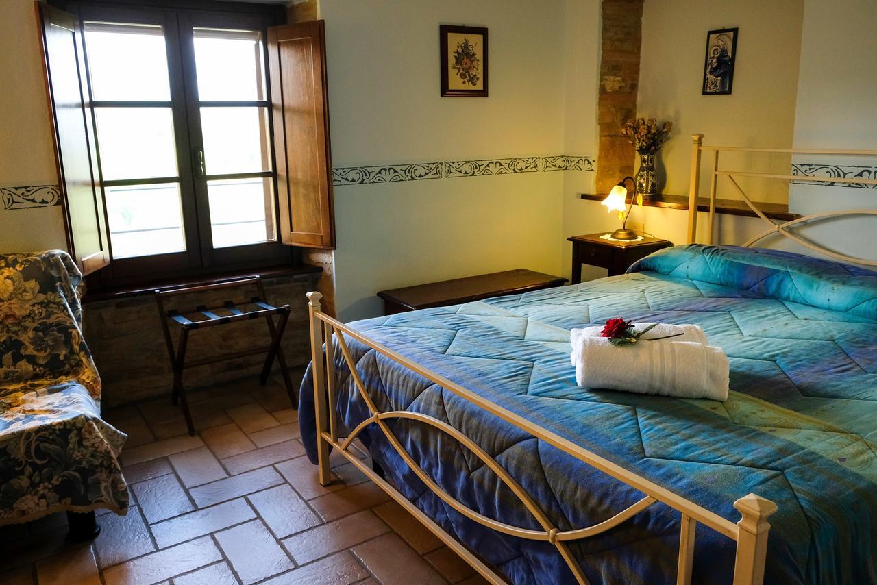 Agriturismo Casale Dei Frontini San Terenziano Exteriér fotografie